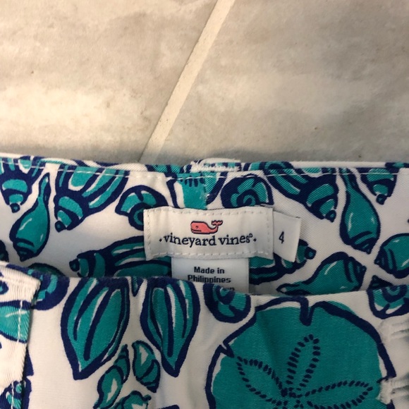 Vineyard Vines Size 4 Blue Shell Printed Shorts - Picture 6 of 7